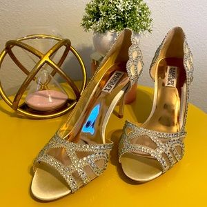 Badgley Mischka Peep Tor Heels